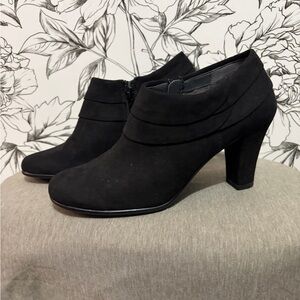 AEROSOLES Black Heeled Boots for Women